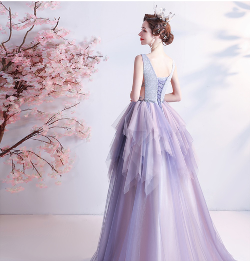 Elegante moderne Mode Ademend Mouwloze V-hals Lace Up kant Sweetheart Princess party Tufted Avondjurk YS1090