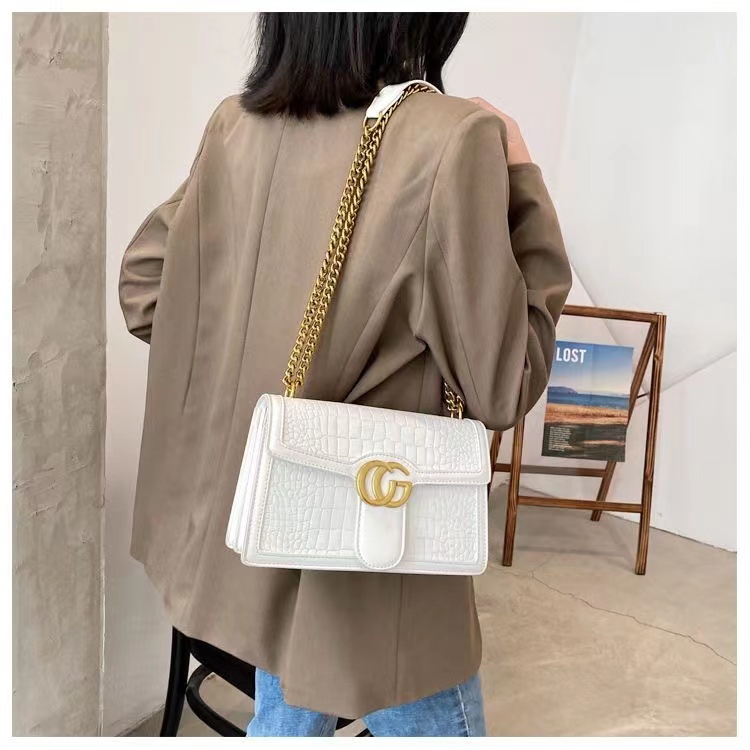 HBP Designer Luxury Bag 2022 Модная модная модная тенденция к тиснему тиснему цепному мешке с одним плечом.