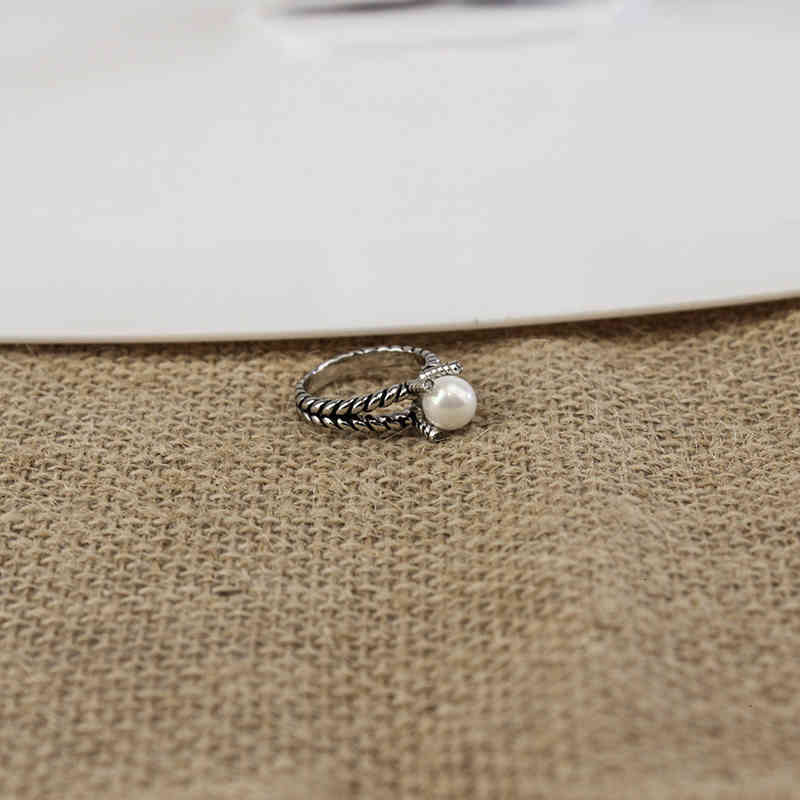 Biżuteria retro inkrustowana Pierścień Pierścień Kobiet Pearl Pierścień Ed Wire z imitacją Wysoka Kobiet Design dla damskich rocznicy ślubu 218D