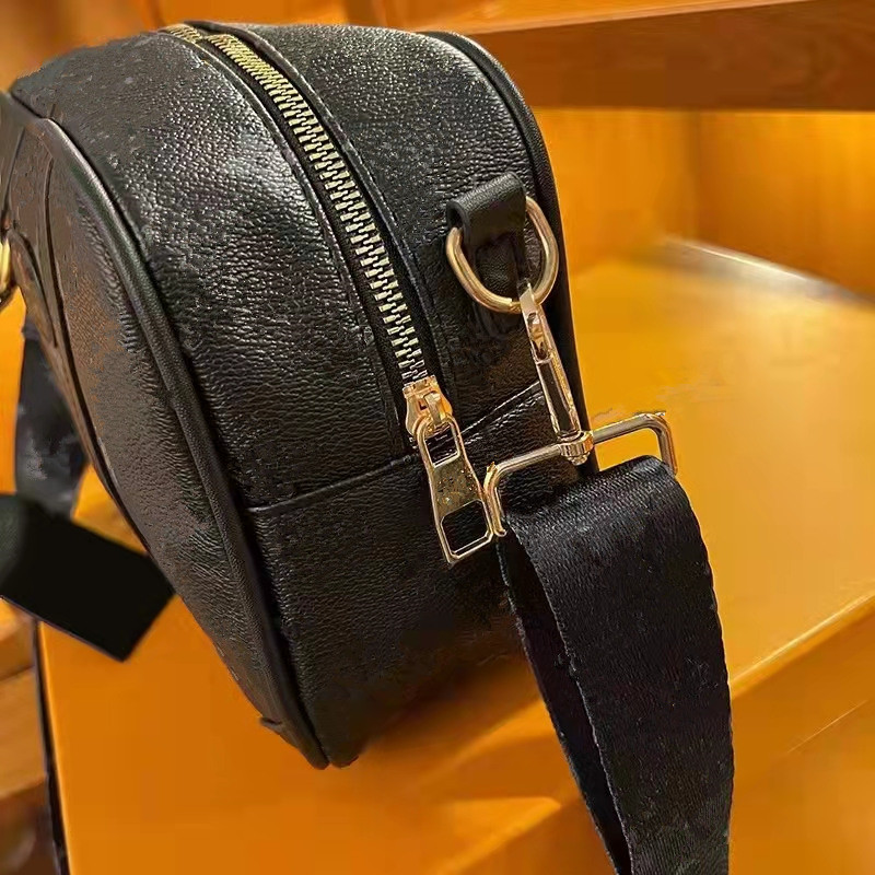 Klasyczna litera Crossbody Bags Men Men Kobiety skórzane torba na ramię Brązowy kwiat drukowany zamek piersiowa Fanny Designer