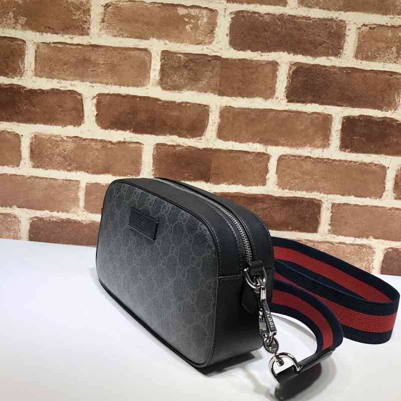 GUCCI Gucci Premium Artificial Canvas Shoulder Bag 574886