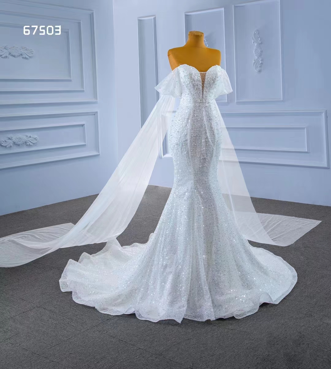 Paillettes de cristal sexy robe de mariée sirène à épaules dénudées SM67503