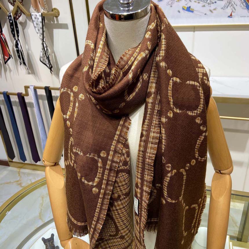 Högkvalitativ halsduk designer ny klassisk brittisk rutig bomulls bomullsdamer kvalitet lyxiga kashmir halsdukar för kvinnor höst och vinter SH244P
