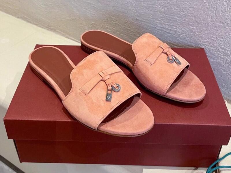 Realfine Slippers 5A LP LoroPiana Mocka Summer Charms Sandal Mules Sandaler För Dam Stl 34-43