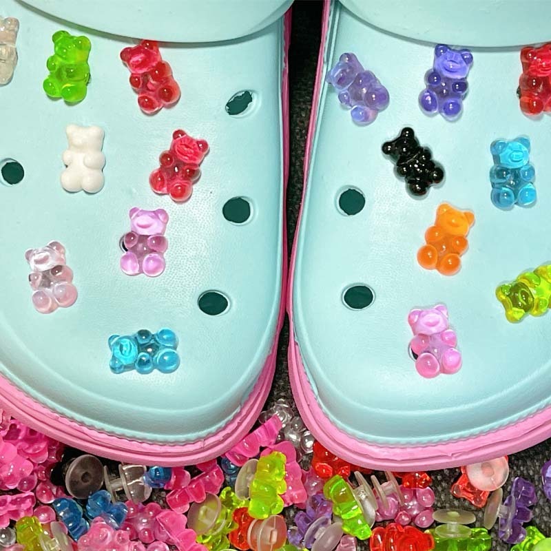 Запчасти для обуви Аксессуары 50/Candy Bear Детские подвески Croc Дизайнерские роскошные зажимы Charm Pines Сабо Fit JIBZ Оптовая 220909