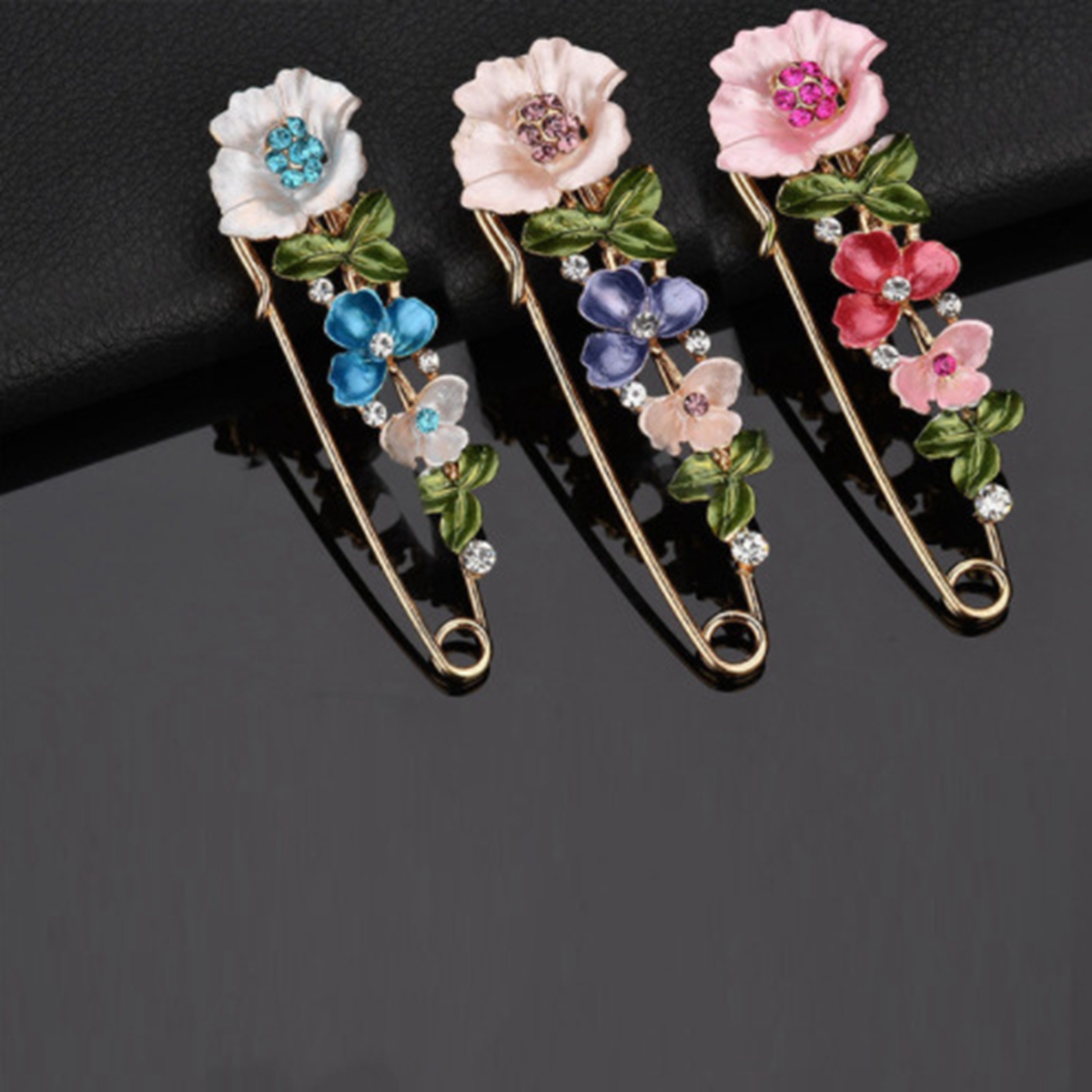 9pcs Spettame di smalto di fiori vintage Elegante Pin Gioielli Rhinestone Women Cardigan Sciarf Dress Accessori Accessori