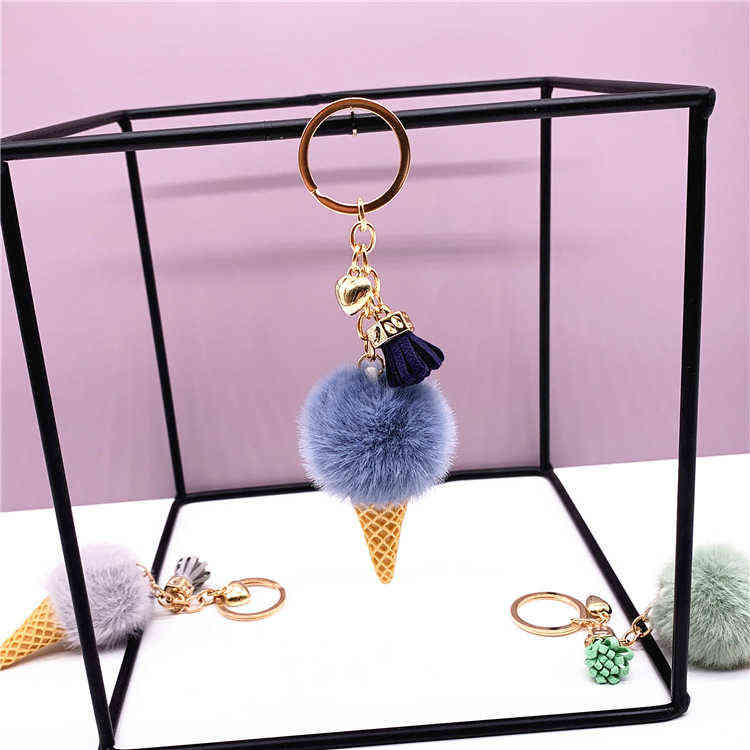 Keychains schattige pompom ijs sleutelhanger cartoon pluche hanger kegel sleutelhangers voor vrouw tas sleutel ketting ring haarbal creatief cadeau t220909