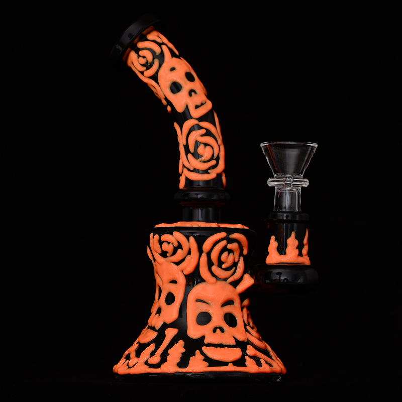 Glöd i Dark Halloween Glass Bongs Hookahs Mini Small Oil Dab Rigs Bägare duschhuvud percolator Eye Handcraft Vattenrör 14mm fog med skål