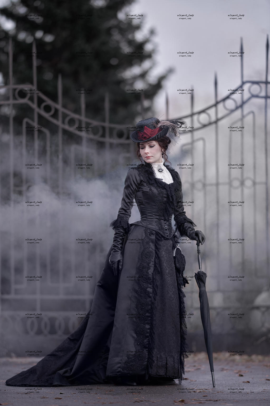 Victorian Steampunk Gothic Bustle Prom Dress with Train Long Sleeve Black Lace vintage costume Vampire Ball Gown Evening Dress