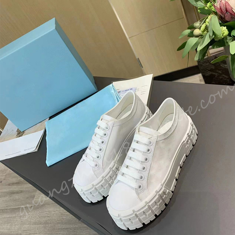 Fashion Soled Soled Soled Women's Casual Shoots Bots for Women Designer Outdoor Sneakers