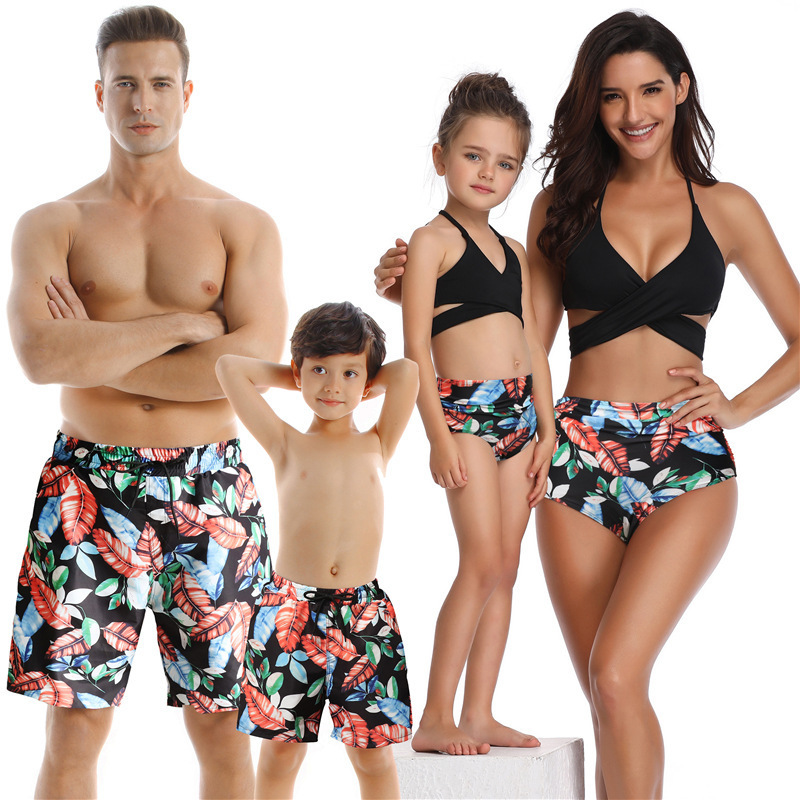 Família correspondente a roupas HH Família combinando moda feminina feminina feminina feminina feminina biquíni pai e filha filho shorts praia sets 220914