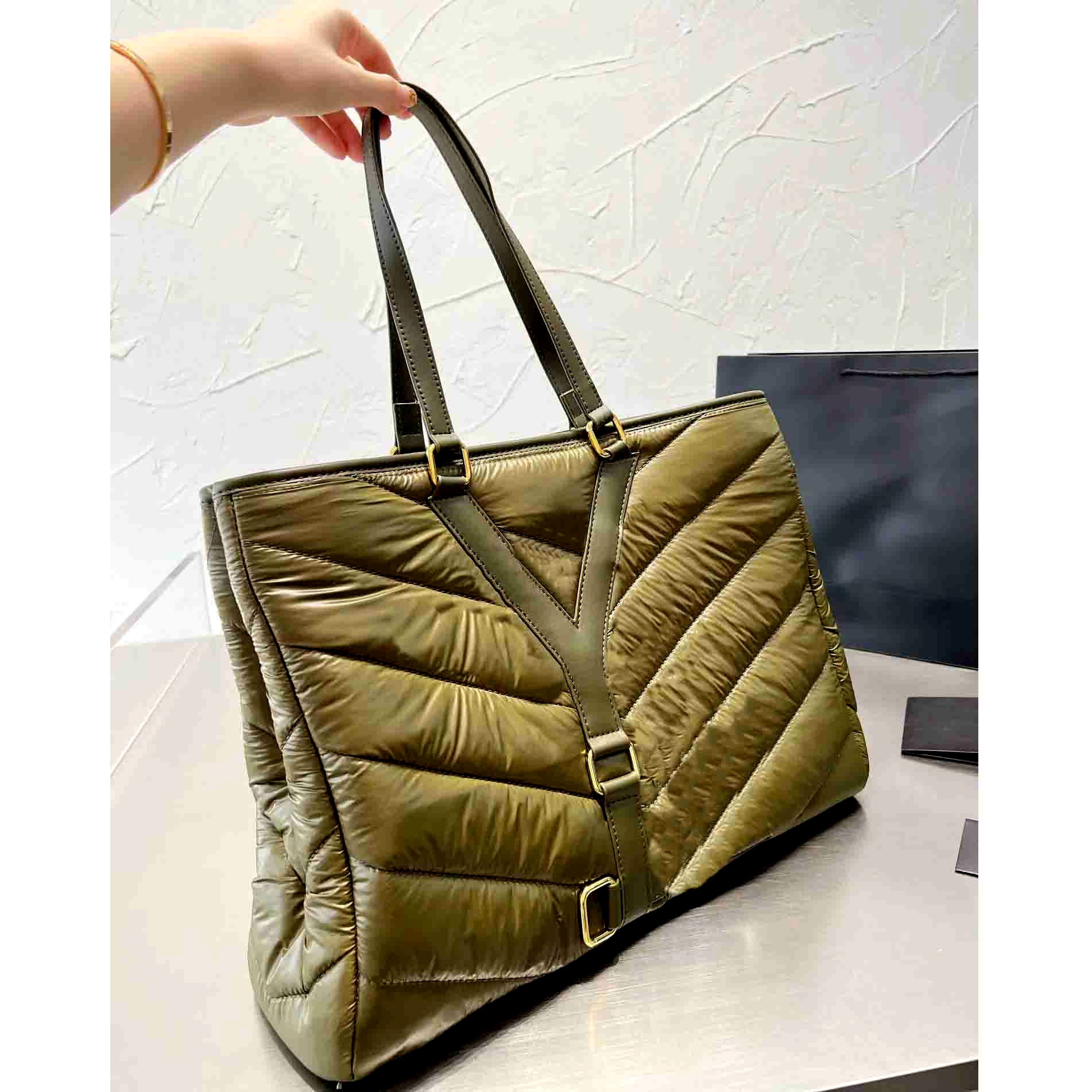 Дизайнеры тотальные сумки модная модная сумочка iCare Maxi Shopping Bag Puffer Loulou Многофункциональные сумочки звезда популярные зимние сумки7778841