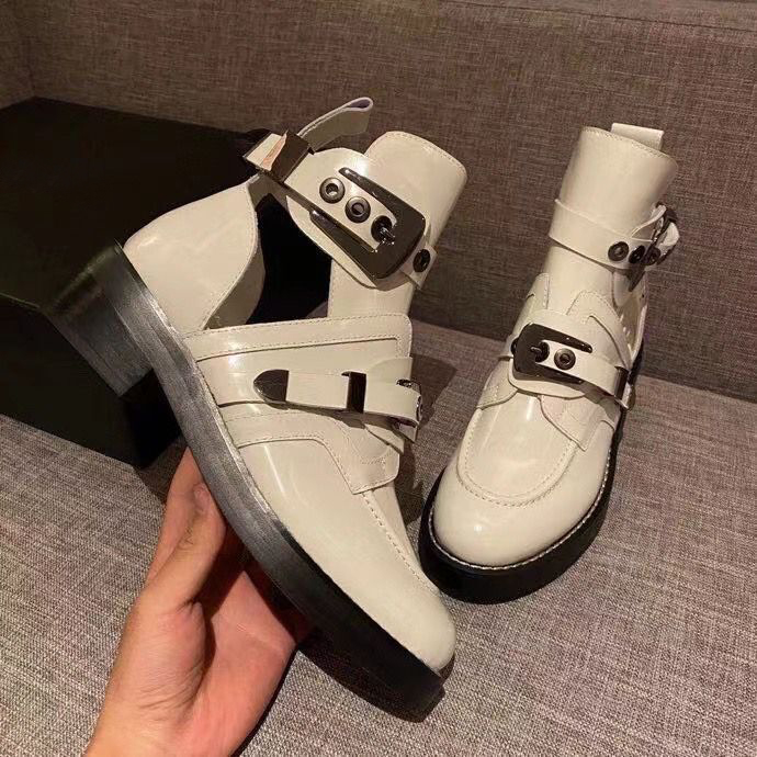 Autumn winter boots woman Thick soled Trainers Travel Metal belt buckle boot 100% Soft cowhide lady Flat Casual designer shoe leather High top women shoes size 35-40-41