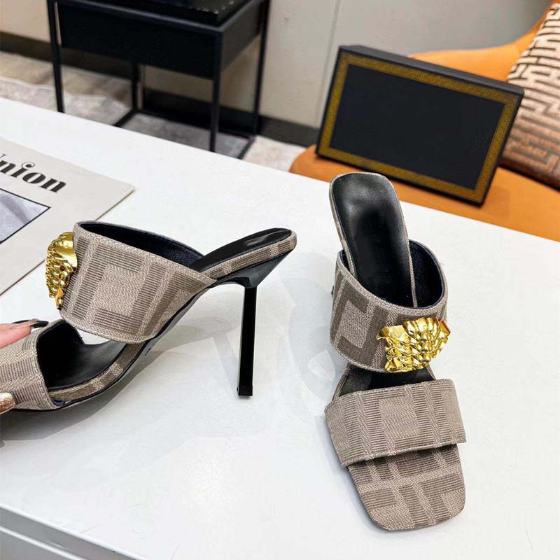 Designer women's high-heeled slippers Summer new high quality sandals Fashion runway runway shoes Sexy stiletto party shoes Designer women's shoelaces box