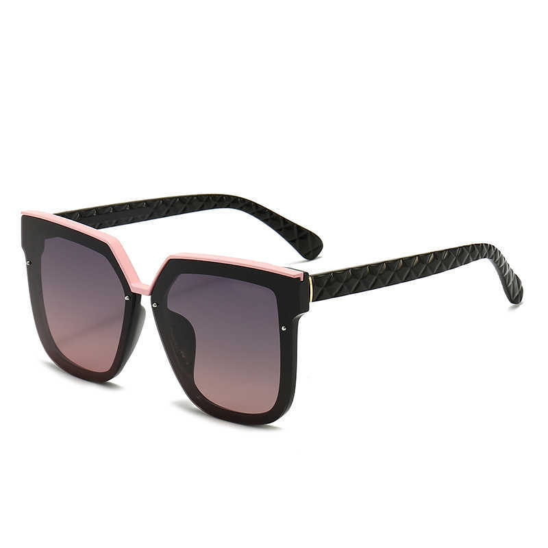 Top Luxury Sungass Sunglasses Polaroid Lens Designer Womens Mens Goggle Senior Eyewear For Women Eapes Cadre des lunettes de soleil en métal vintage avec 251r