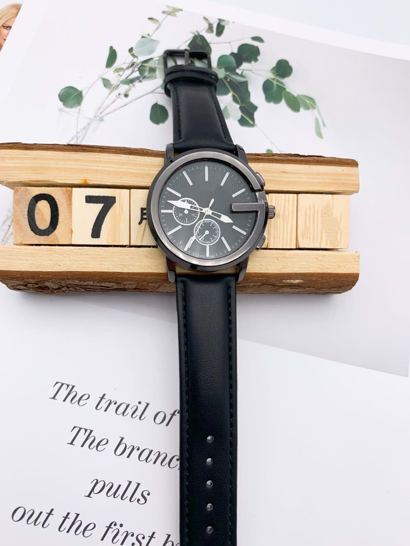 2022 Special Special New Women Watch Fashion Casual Clock Big Dial Man.