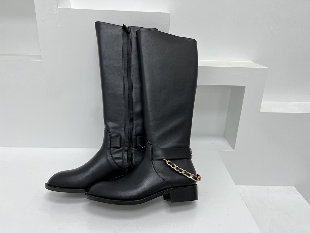 2022 new C series thigh boots for wowen a must-have for winter wear this shoes looks elegance and beautiful with size 35-40