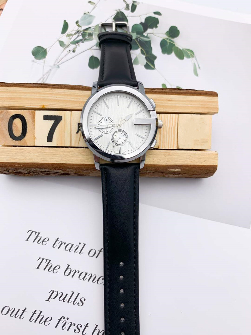 2022 Special Special New Women Watch Fashion Casual Clock Big Dial Man.