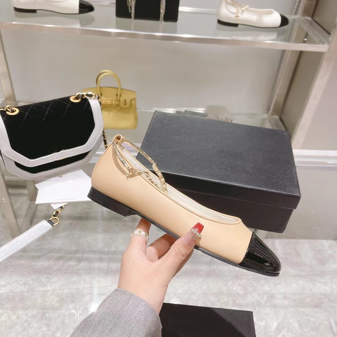 2023 New Classic Women's Flats Colors Mixed Colors أصلي أحذية الباليه من الجلد العلامات التجارية الفاخرة أحذية ملونة جولة إصبع القدم فستان SIZE42