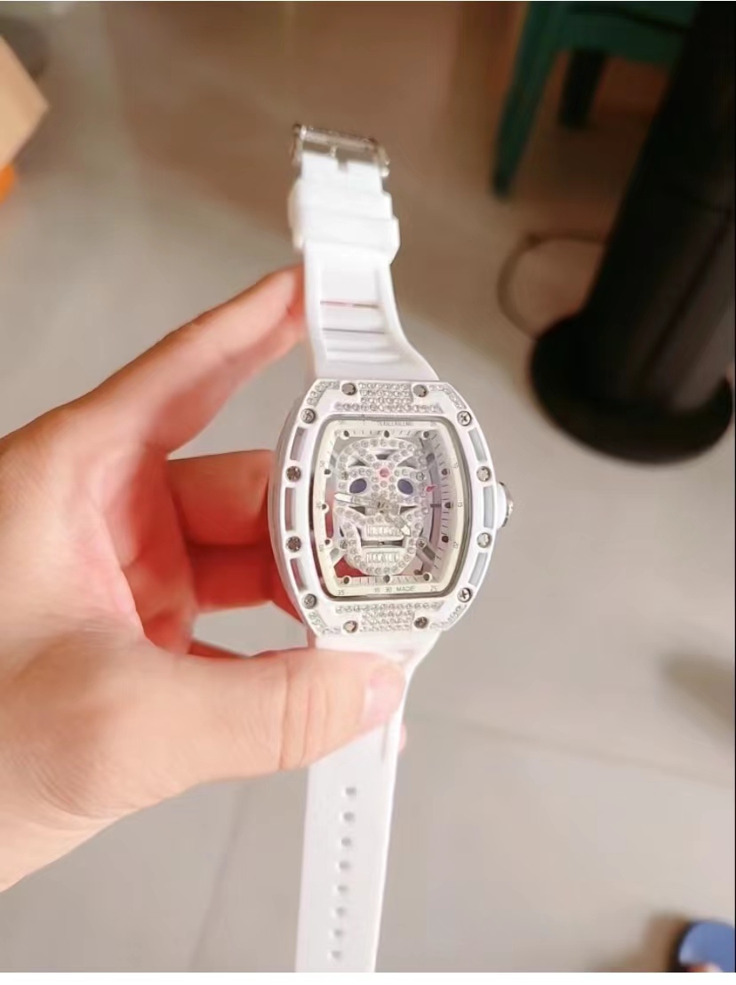 Lag Nytt lyxvarumärke Watches Men's Diamond Leisure Woman titta på rostfritt stål Silikonkvarts armbandsur Relogio Factory Sal295k