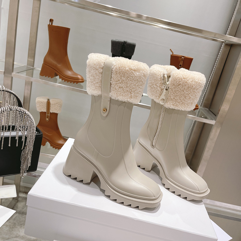 Halbe Regenstiefel, Designer-Damen, klobige Absätze, Ritterstiefel, modische quadratische Zehen, weiches Leder, wasserdicht, für den Winter, luxuriöser Schuh für den Außenbereich