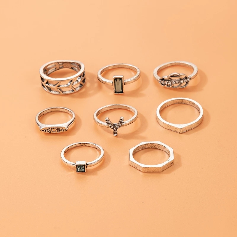 L'anello congiunto di strass trasparente stile semplice imposta la geometria dei fiori di fascini i gioielli degli uomini delle donne 8 pezzi