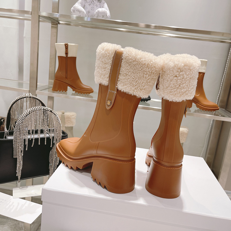 Demi-bottes de pluie de styliste pour femmes, talons épais, bottines de chevalier, bout carré, en cuir souple, imperméable, chaussures de luxe pour l'extérieur et l'hiver