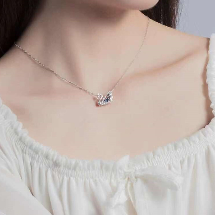 Halsband för kvinnor smycken samling modedesign blå kristaller klar kristall