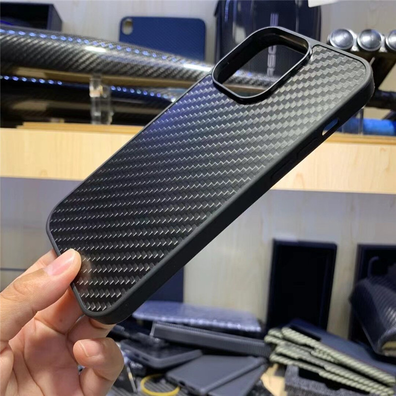 Custodie slim magnetiche in vera fibra di carbonio iPhone 14 Pro Max 14 13 12 Cover opaca Togh Armor