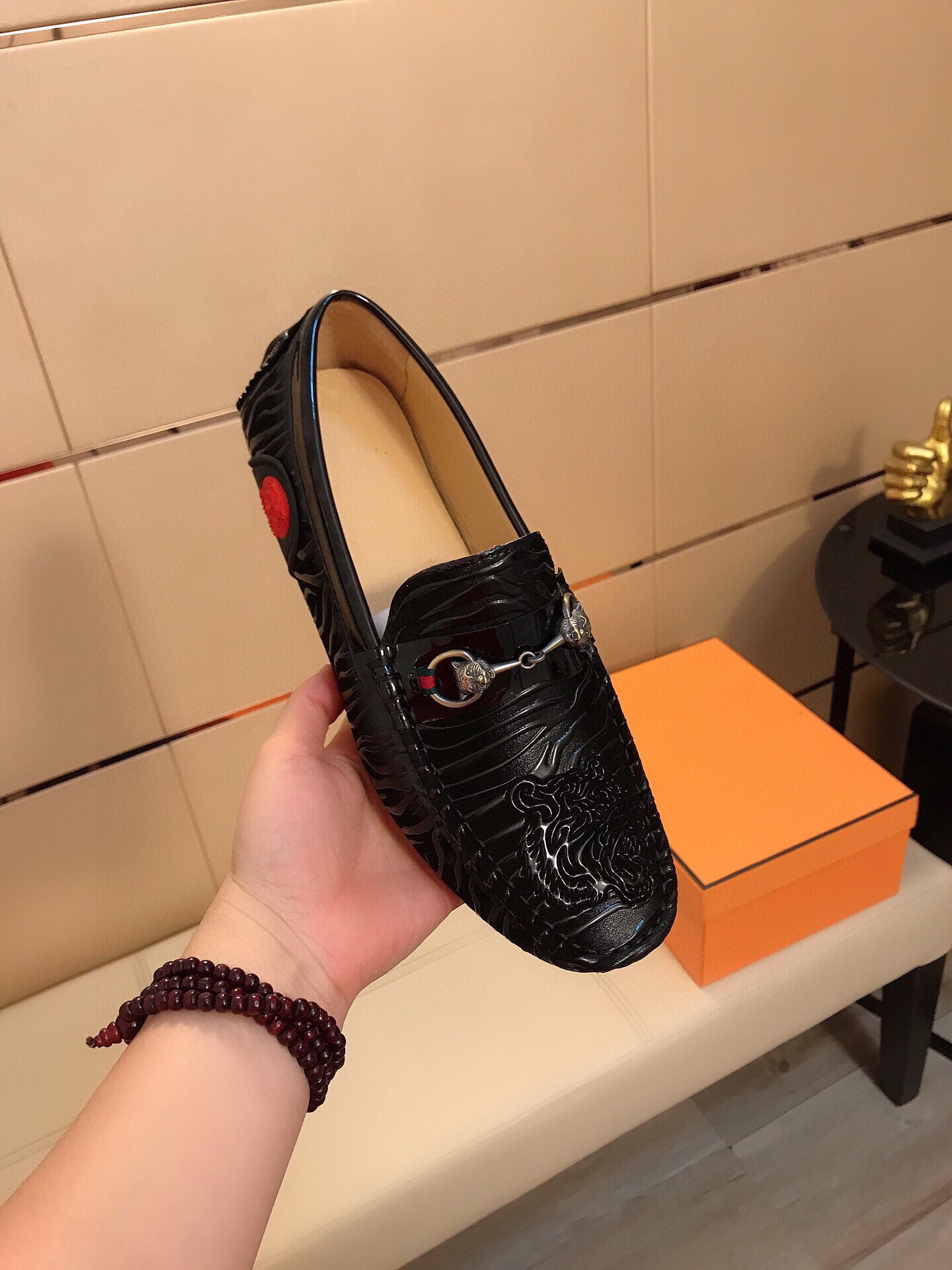 Mocassini casual da uomo di alta qualità Scarpe eleganti firmate di marca di moda Scarpe da passeggio traspiranti fatte a mano da sposa feste di nozze Scarpe da passeggio traspiranti Taglia 38-44