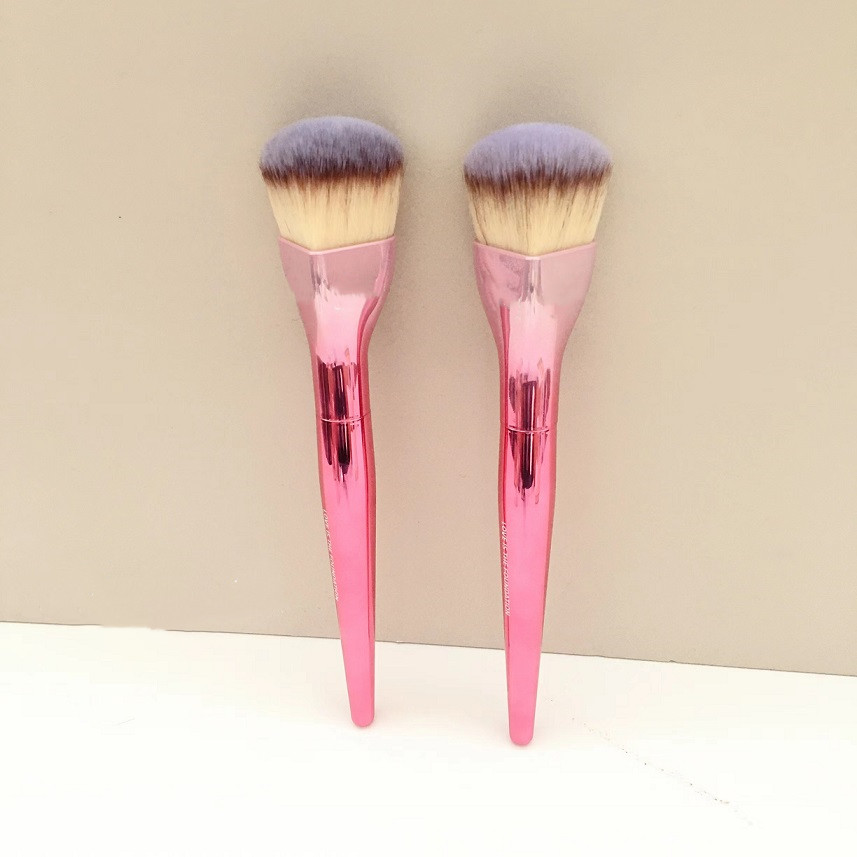 Love Beauty Fully Foundation Makeup Brush - Pink Heart-shaped Flawless Foundation Cream Cosmetics Beauty Tools