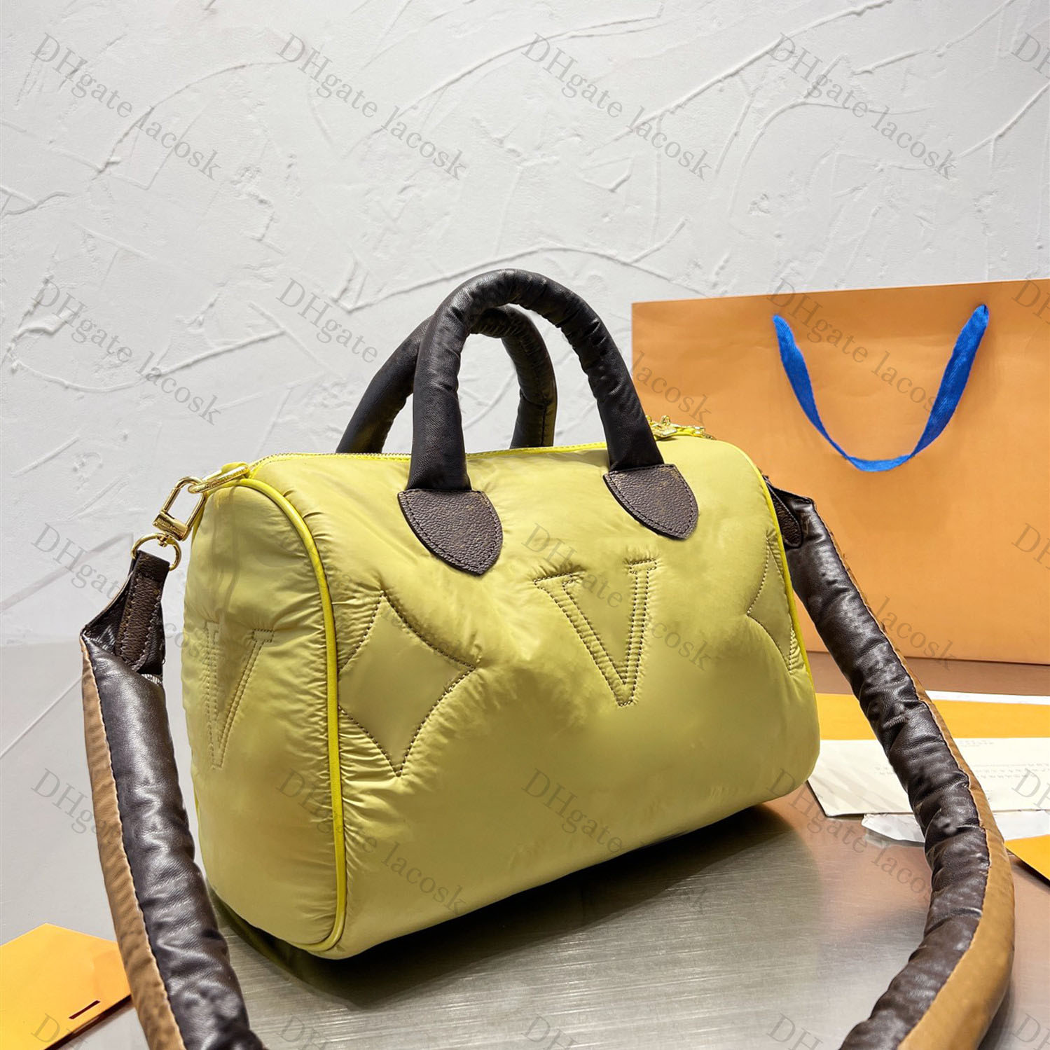 Oreiller luxurys broderie sacs à main mens pour femmes plume sacs d'hiver sac à bandoulière de mode bottes de grande capacité7652376