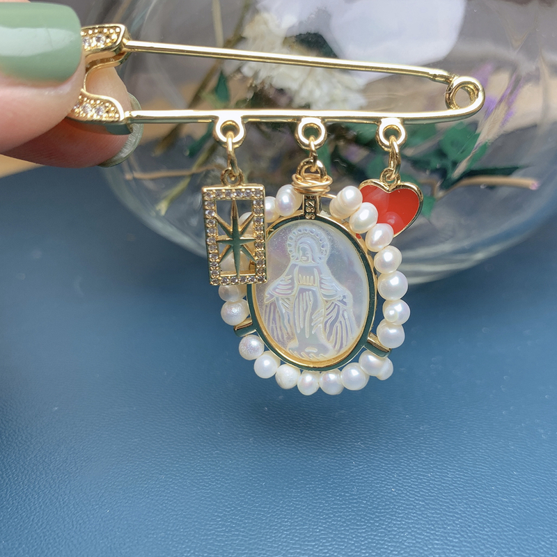 Pins Brooches Fashion MPO Shell Pearl Zircon Virgin Mary Medal Pin For Women Luxury Brooch Jewelry 220916