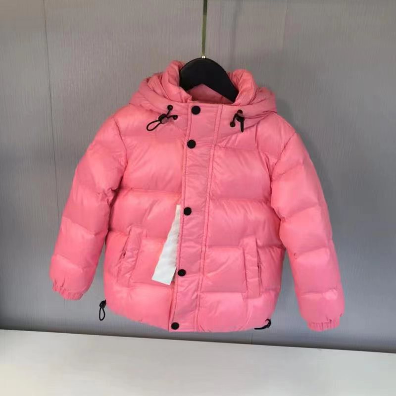 Детская дизайнерская одежда вниз пальто 2021 Новая зимняя детская куртка с капюшоном окрашенные для мальчиков и девочек короткие густые тепло