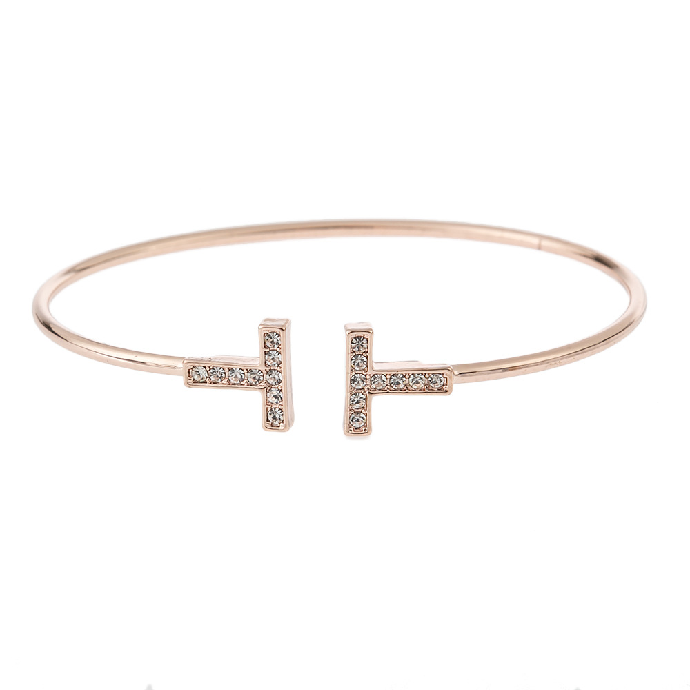 Bracciale bracciale amore designer di gioielli da donna unghie Personalità C forma Fashion doppia T diamante intarsiata Bracciale Open Bracciale Ladies Brace224k