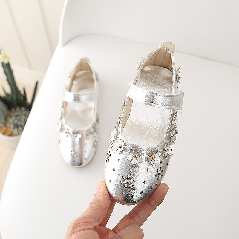 Sneakers Kids Baby Toddler Girl Bambini White Wedding Party Princess Leather Soft Bottom Shoes Girls Flower Single A966 220920