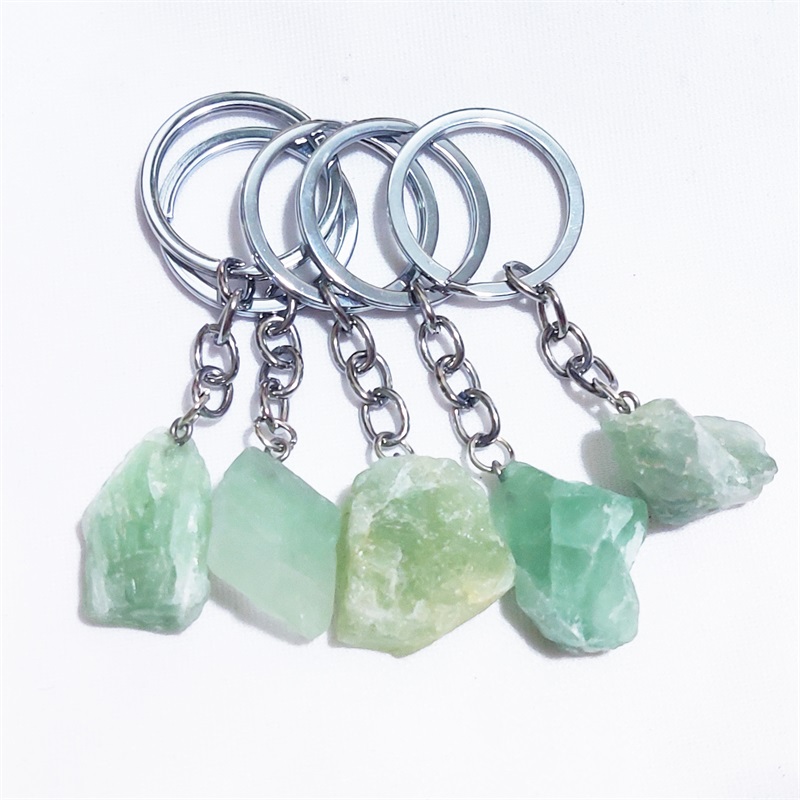 Pingente de pedra mineral bruta natural do chaveiro de chave de cristal de fluorita verde -chave an￩is de cristal por atacado