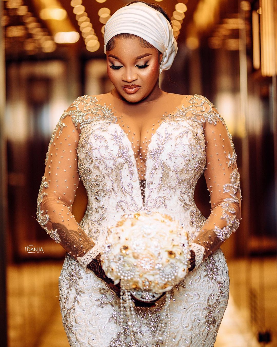 2022 Arabic Aso Ebi Mermaid Wedding Dresses Lace Crystals Beaded Sheer Neck Bridal Gowns Dress ZJ566