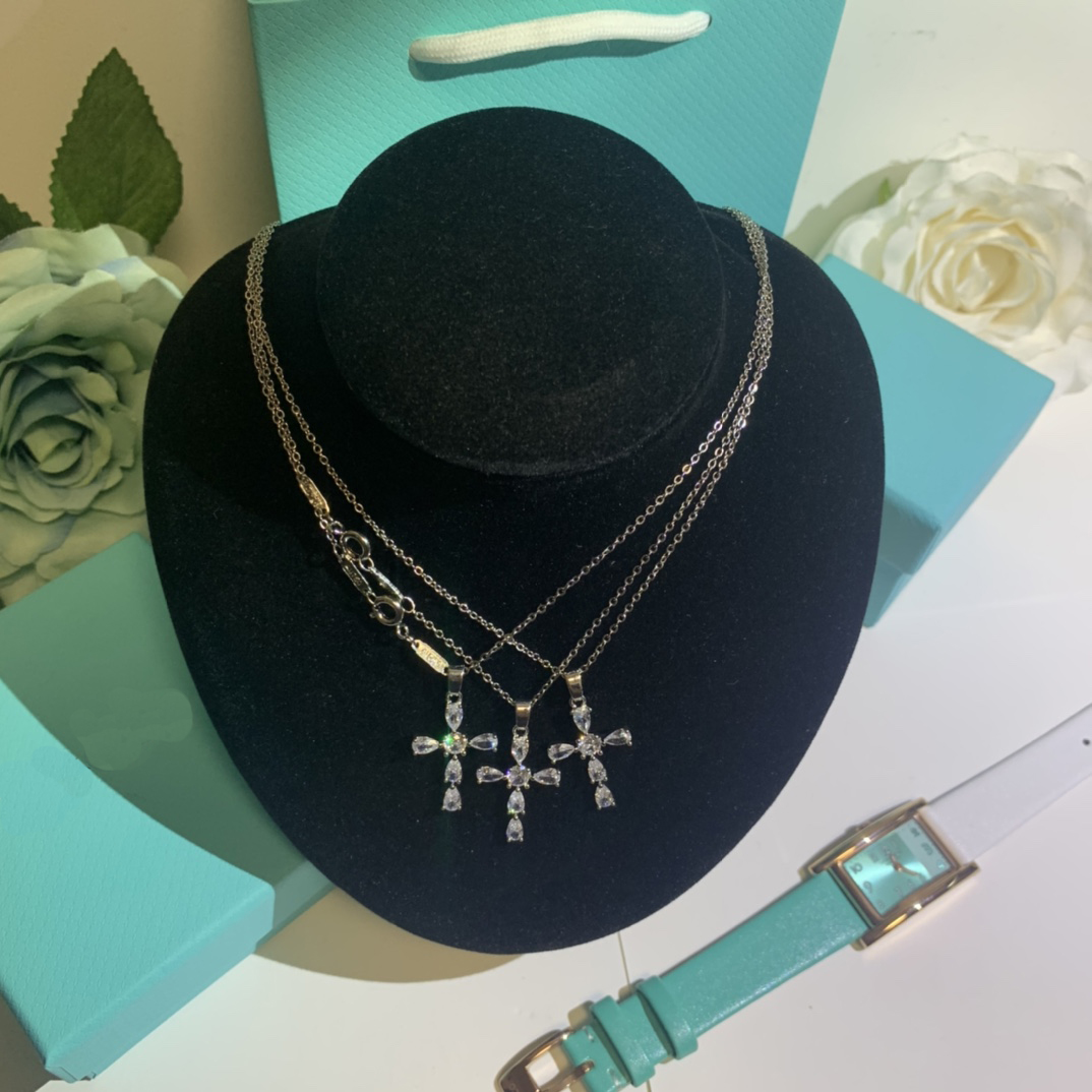 Luxurys dise￱adores collares colgantes dise￱ador azul joyas de lujo collares de pareja estilo para mujeres accesorios de boda bien agradable