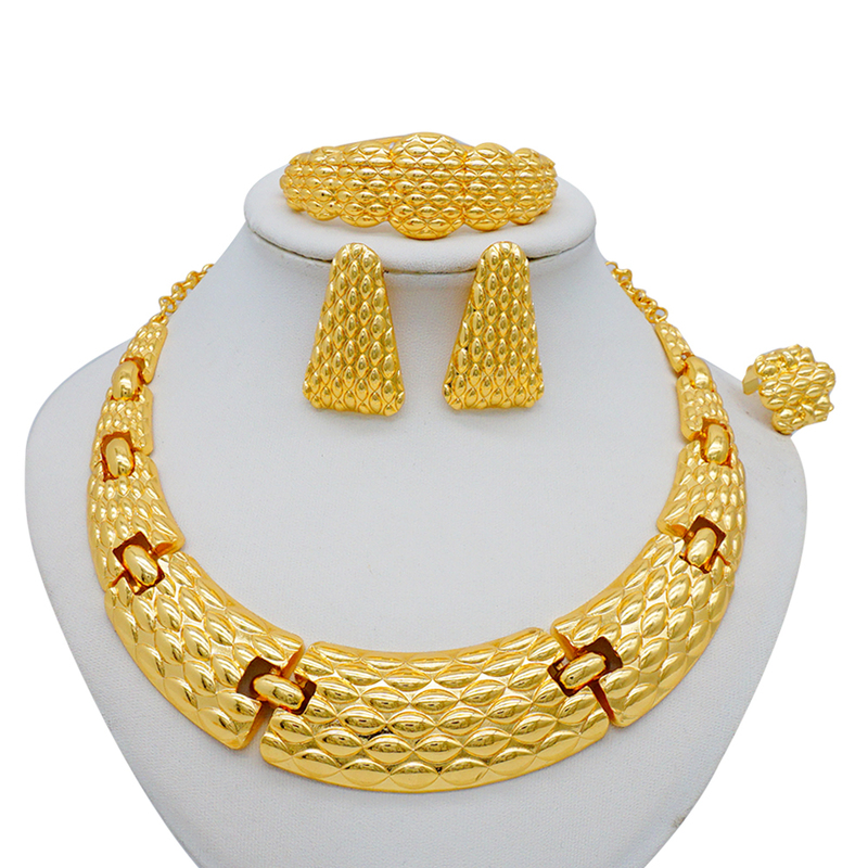 Inne zestawy biżuterii Zestawy naszyjników dla kobiet Dubaj African Gold Kolor Zestaw biżuterii Kolczyki Bride Pierścienie Indian Nigerian Wedding Biżuteria Prezent 2209921