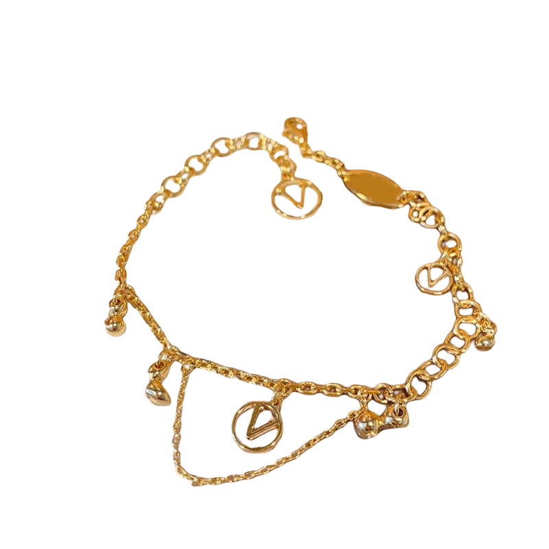Braccialetti dorati Designer Luxurys Designer adorano le lettere da donna in bracciolo il fascino del bracciale teatro braccialetti la moda 245h