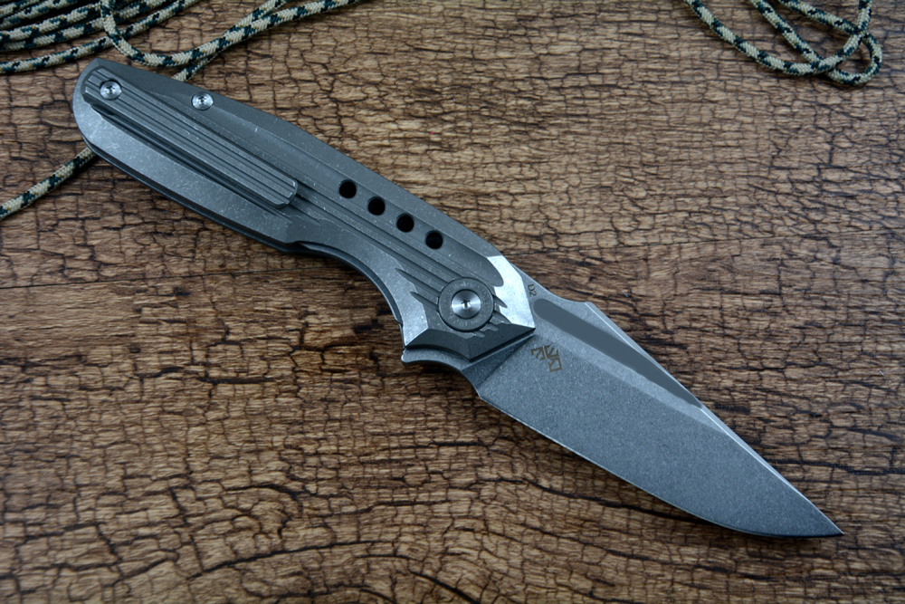 Twosun D2 Stonewash Blade Pocket KnifeセラミックボールベアリングワッシャーTC4チタンハンドル折りたたみ屋外キャンプハンティングEDC TS194