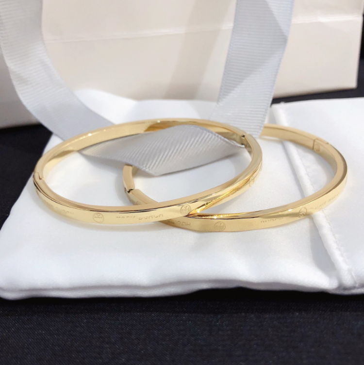 18K Gold Plated Designer Brand Bracelets Women Thin Bangle Designer Letter Jewelry Stainless steel Wristband Cuff Wedding Lovers G208E