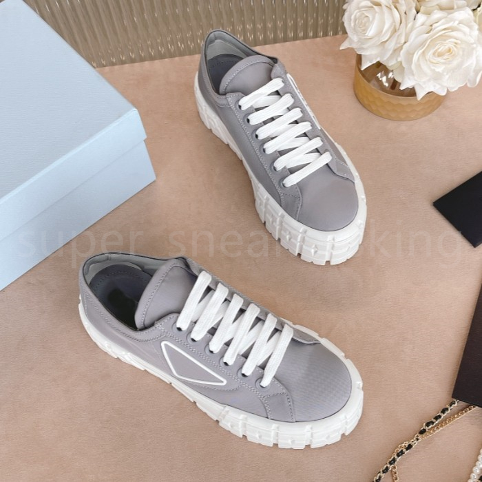 Top dames klassieke canvas sneakers loafers designer schoenen chaussures zomer flattie nylon ademende canvas sneaker maat 35-41