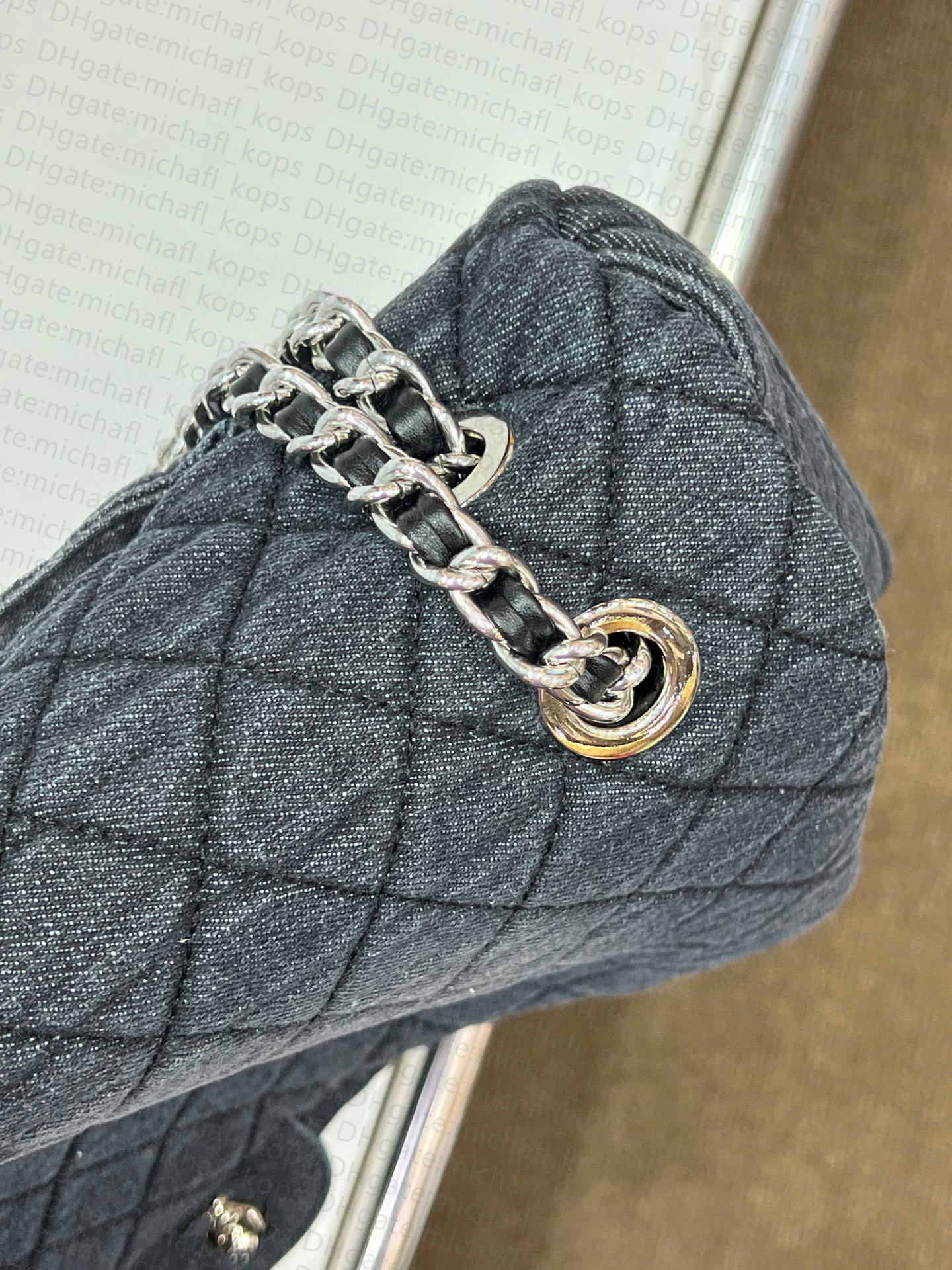 Luxury Femmes Sac Denim vintage Chaîne de sacs d'épaule grande capacité xxxl mode 2022 Personnalité Canvas Crossbody Bag Designer Clamshell