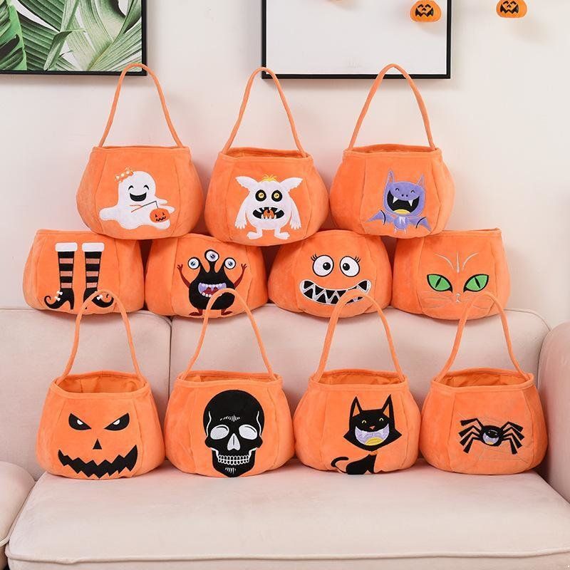 Cestas de Halloween Bolsas de calabaza brillantes Bolsas de festival de fantasmas de dulces para niños Accesorios decorativos RRB15826