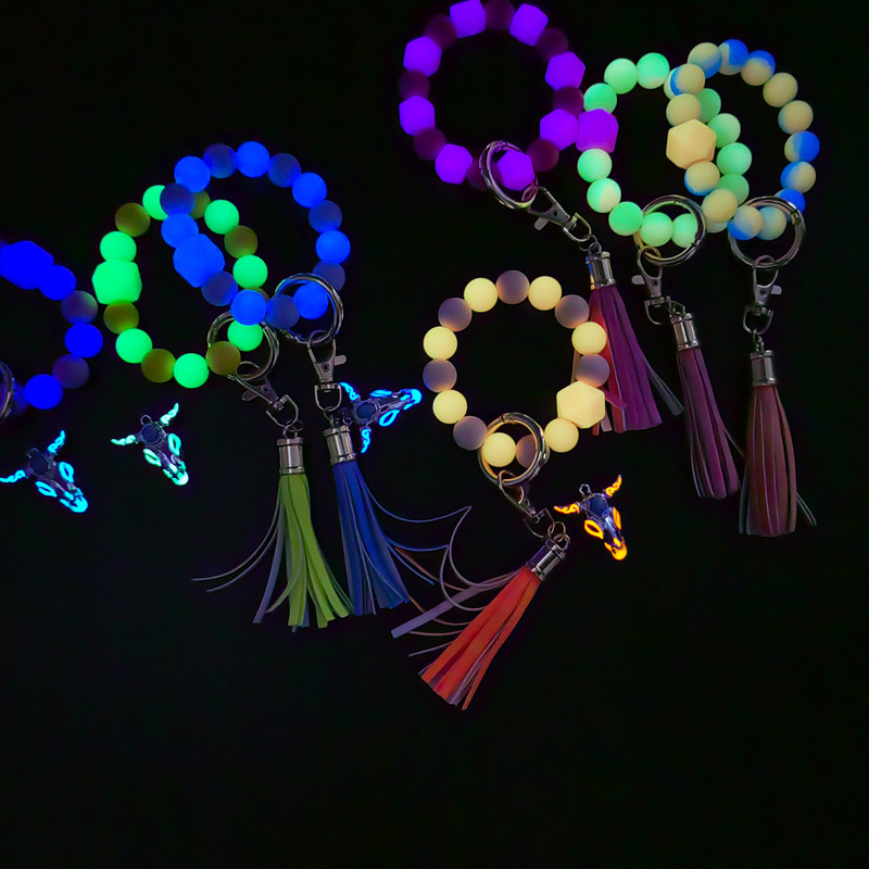 Schlüsselanhänger aus Silikonperlen, leuchtender Schlüsselanhänger, Buchstabe, Geschenk, leuchtendes Zubehör, Schlüsselanhänger, neonfluoreszierendes Armband