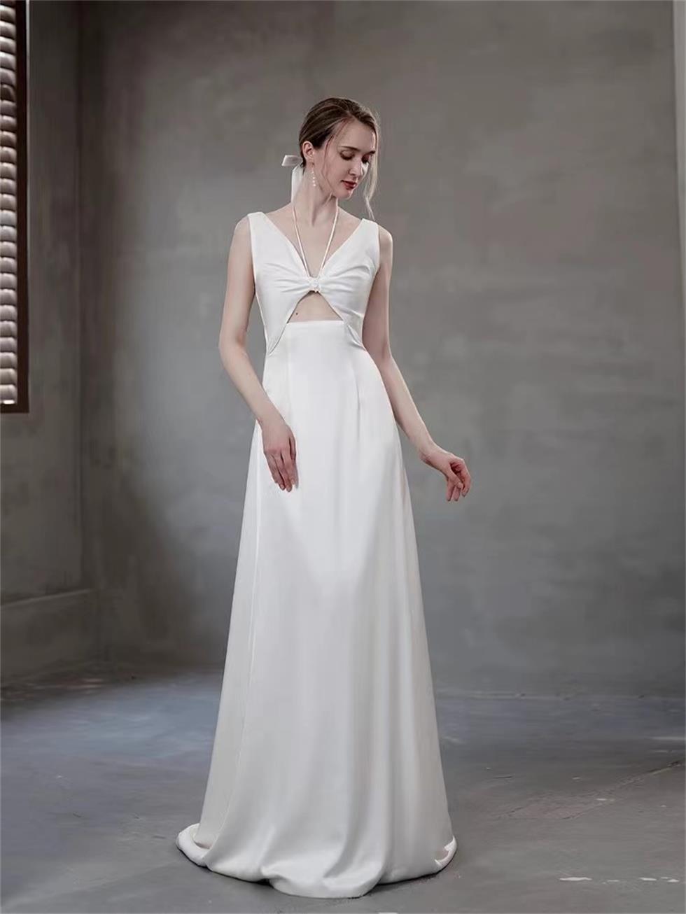 A-line wedding dress skirt V-neck trend design neckline plain satin light color LD8024