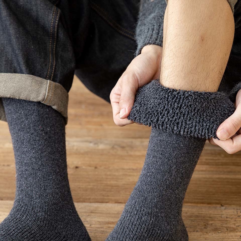 Men's Socks Winter Men's Knee Wool High Socks Thick Warm Harajuku Retro Compression Male Long Sock 220923