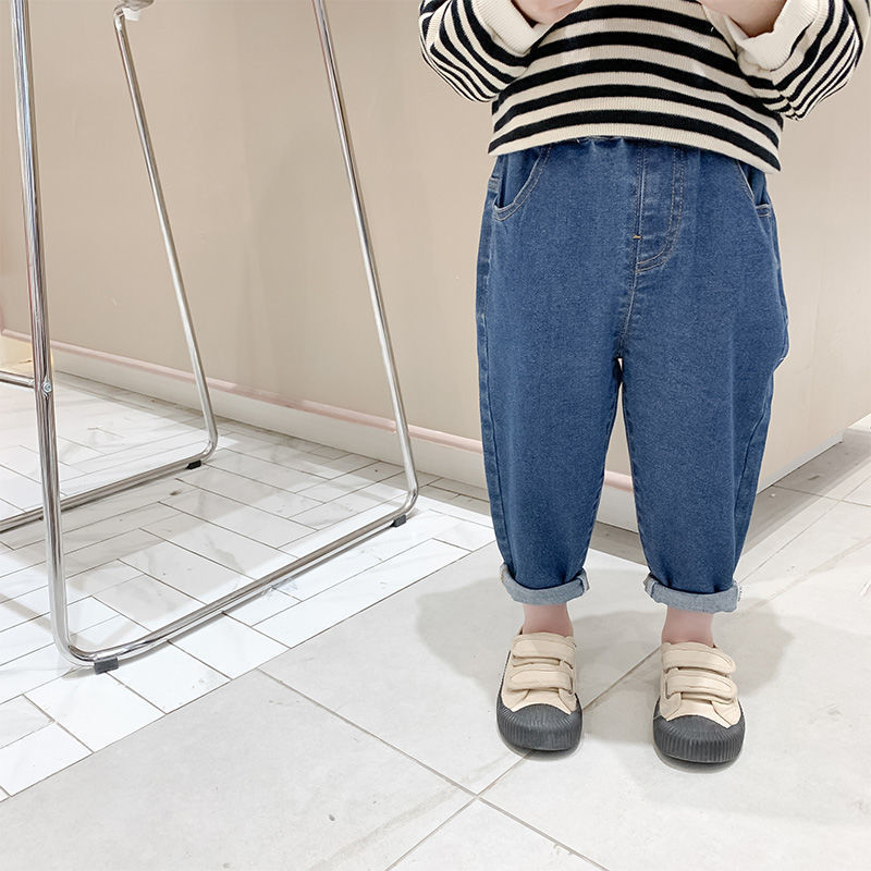 Jeans baby pojke flicka lös mode koreansk stil avslappnad fast färg vår höst barns denim byxor i 17 år 220922